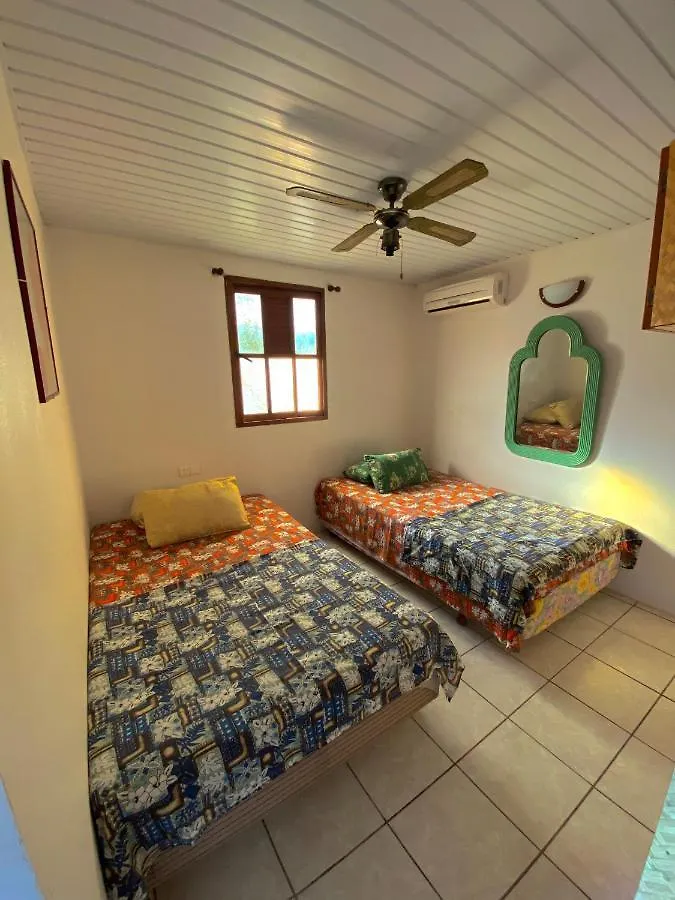 Haapiti Surf Lodge Polinezja Francuska